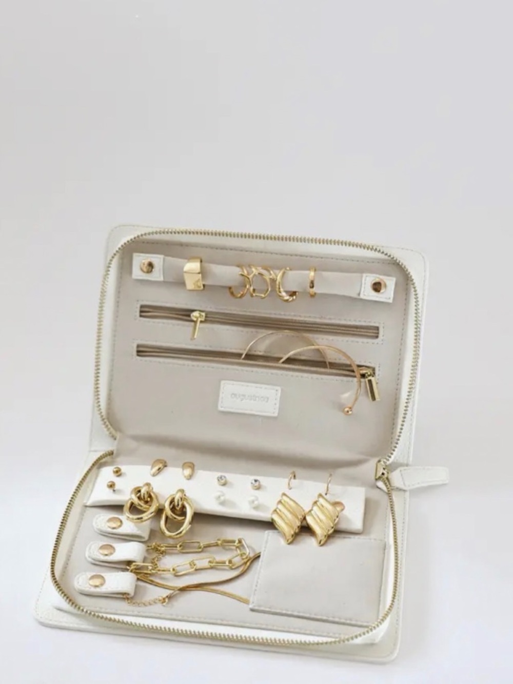 augustina travel jewrley holder
